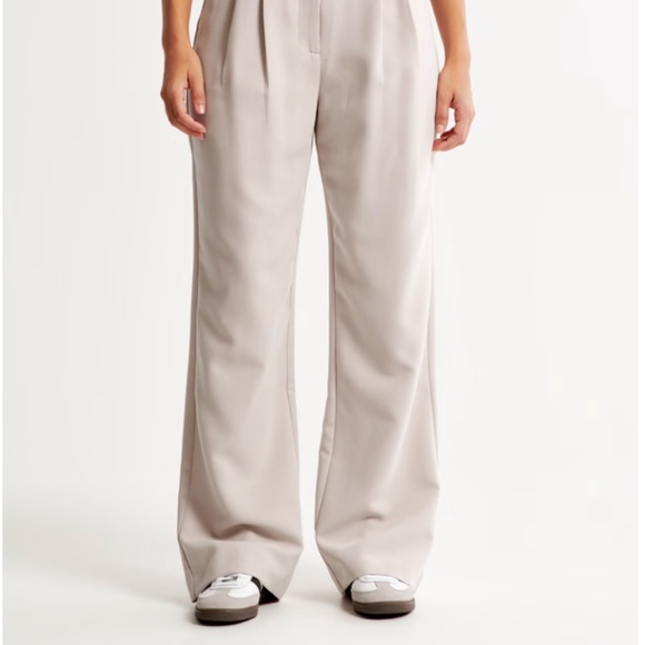 Abercrombie Curve Love Sloane Tailored Pant - Picture 2 of 9
